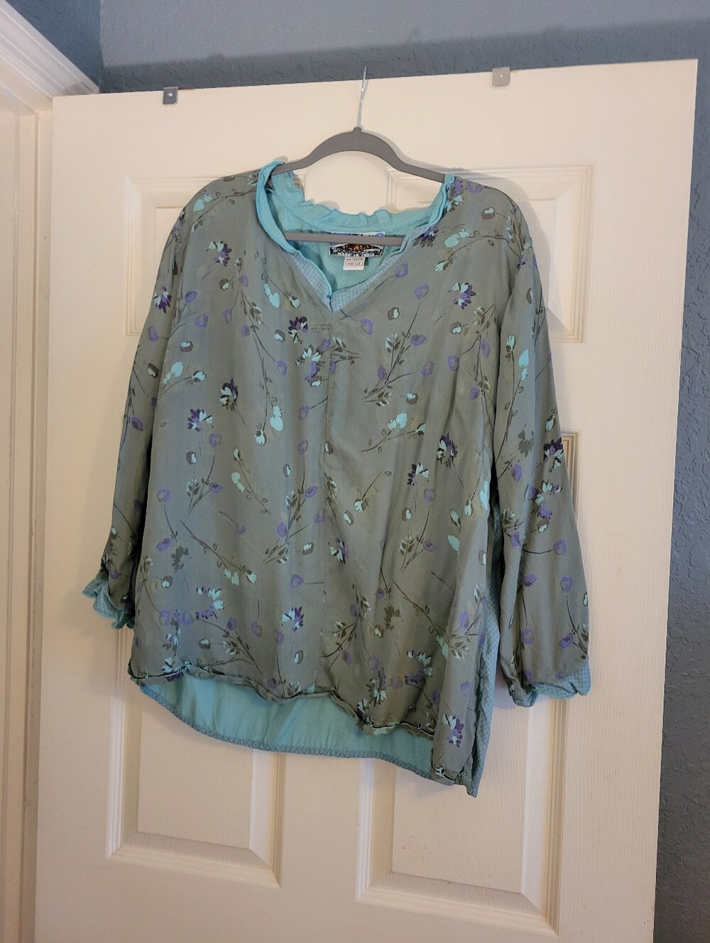 Tienda Ho Grey, Aqua, Lavender Floral Print Top Free Size Peasant Blouse